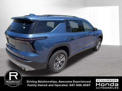 Lakeshore Blue Metallic 2024 Chevrolet Traverse LT