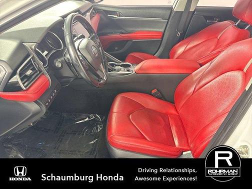 Wind Chill Pearl 2019 Toyota Camry XSE