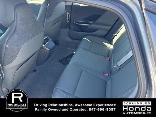 Quantum Gray Metallic 2025 Lucid Air Pure