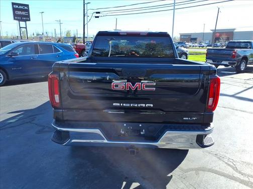 Onyx Black 2023 GMC Sierra 1500 SLT