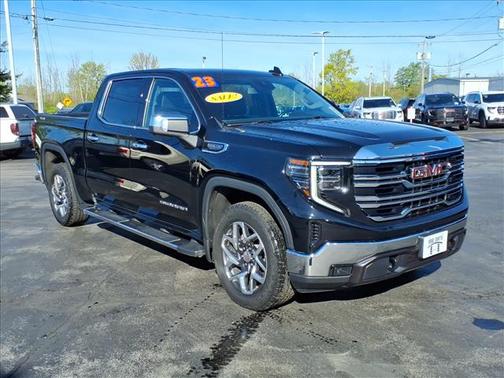 Onyx Black 2023 GMC Sierra 1500 SLT