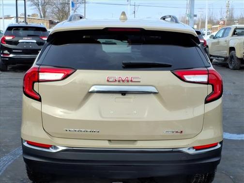 2023 GMC Terrain AT4