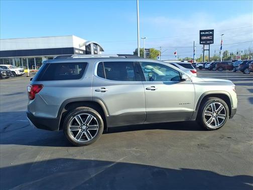 2023 GMC Acadia SLT