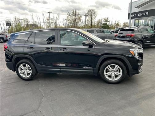 Ebony Twilight Metallic 2024 GMC Terrain SLE