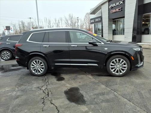 2023 Cadillac XT6 Premium Luxury AWD