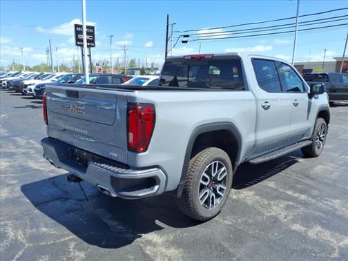 2025 GMC Sierra 1500 AT4