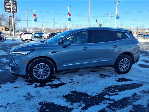 2023 Buick Enclave Essence