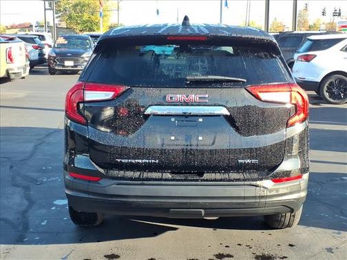 2022 GMC Terrain SLE