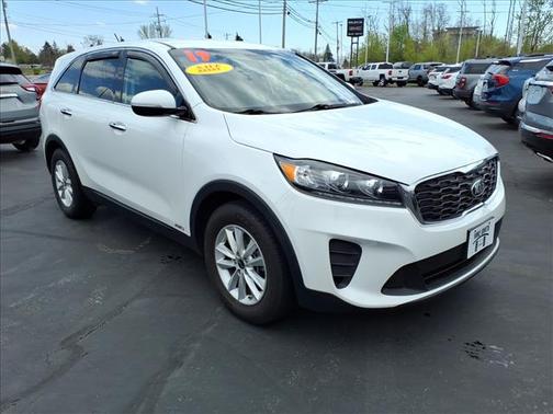 Ebony Black 2019 Kia Sorento LX V6