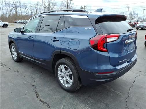 Metallic 2024 GMC Terrain SLE