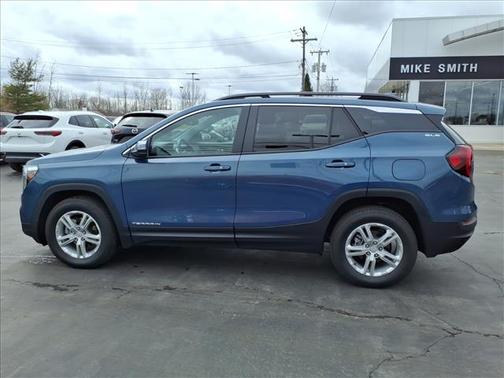 Metallic 2024 GMC Terrain SLE