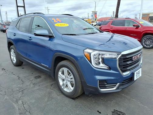 Metallic 2024 GMC Terrain SLE