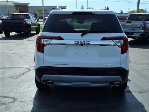 Summit White 2023 GMC Acadia SLT