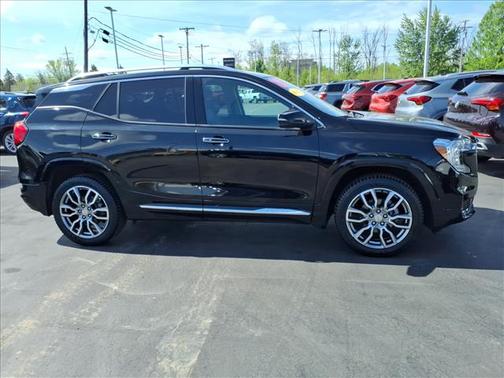 Ebony Twilight Metallic 2022 GMC Terrain Denali
