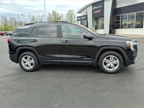 Ebony Twilight Metallic 2023 GMC Terrain SLE