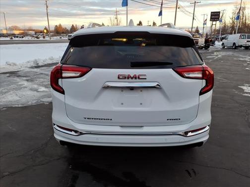 2022 GMC Terrain Denali