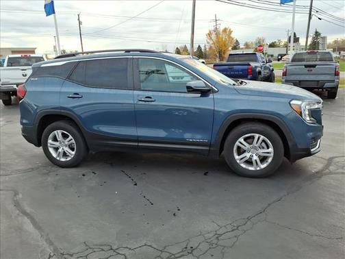 2024 GMC Terrain SLE