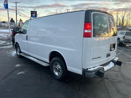 2021 GMC Savana 2500 Work Van