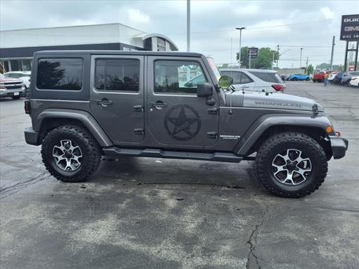 2016 Jeep Wrangler Unlimited Sahara