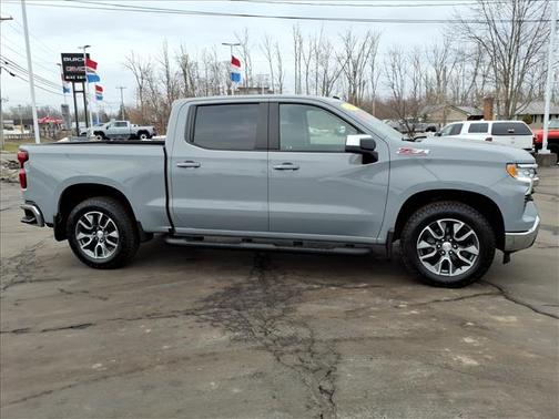 Slate Gray Metallic 2024 Chevrolet Silverado 1500 LT