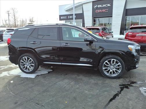2023 GMC Terrain Denali