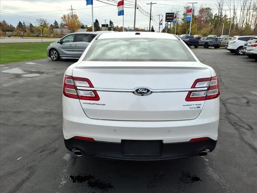 2018 Ford Taurus Limited
