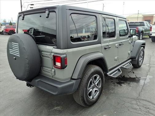 Sting Gray Clearcoat 2023 Jeep Wrangler Sport