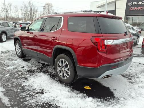 2023 GMC Acadia SLT