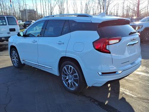 2023 GMC Terrain Denali