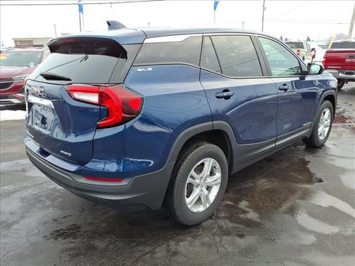 2022 GMC Terrain SLE