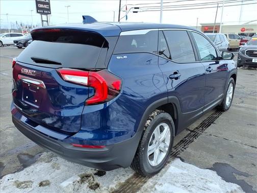 2023 GMC Terrain SLE