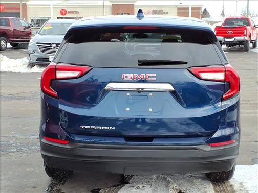 2023 GMC Terrain SLE