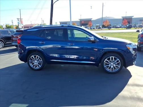 2023 GMC Terrain Denali