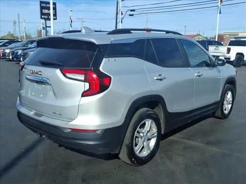 2022 GMC Terrain SLE