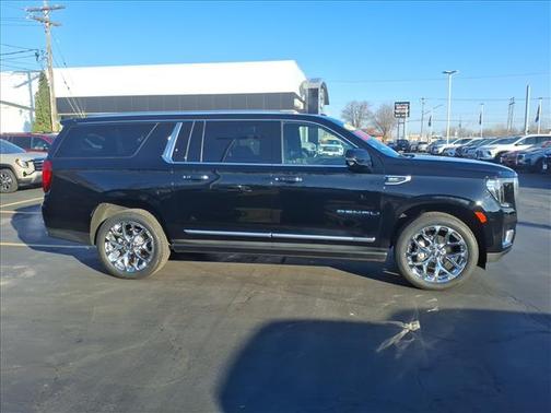 2022 GMC Yukon XL Denali
