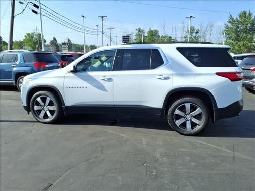 Summit White 2021 Chevrolet Traverse LT Leather