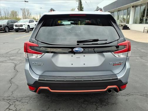 Ice Silver Metallic 2023 Subaru Forester Sport
