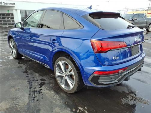 2022 Audi Q5 45 S line Prestige