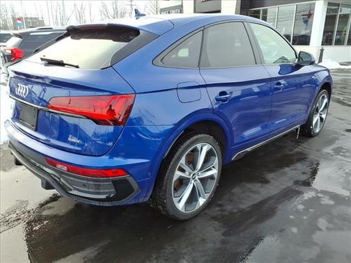 2022 Audi Q5 45 S line Prestige