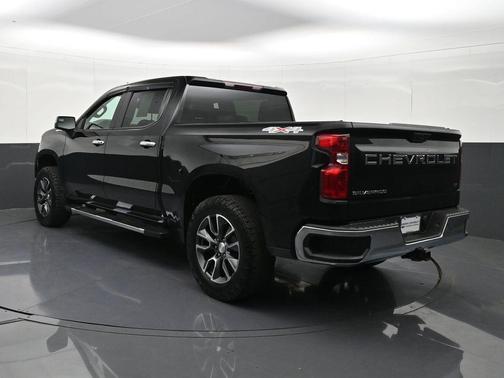 Black 2022 Chevrolet Silverado 1500 LT