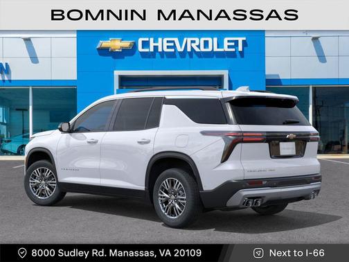 Summit White 2026 Chevrolet Traverse LT