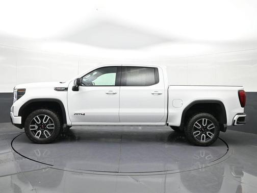 Summit White 2023 GMC Sierra 1500 AT4