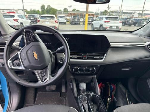 Red 2026 Chevrolet Trax 2RS