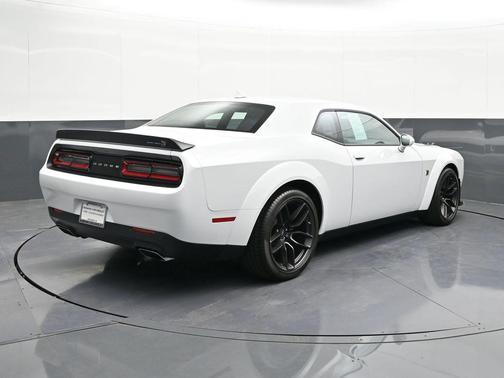 White Knuckle Clearcoat 2022 Dodge Challenger R/T Scat Pack Widebody