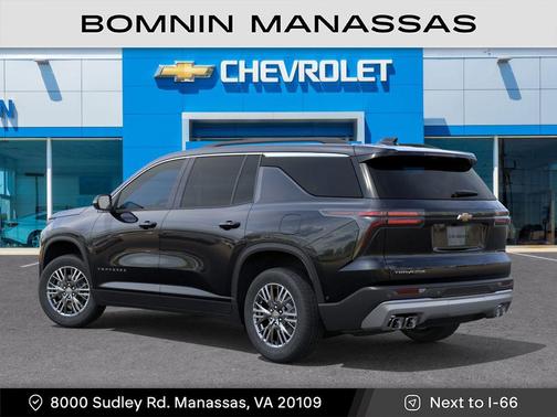 Mosaic Black Metallic 2026 Chevrolet Traverse LT