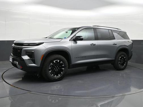 Sterling Gray Metallic 2025 Chevrolet Traverse AWD Z71