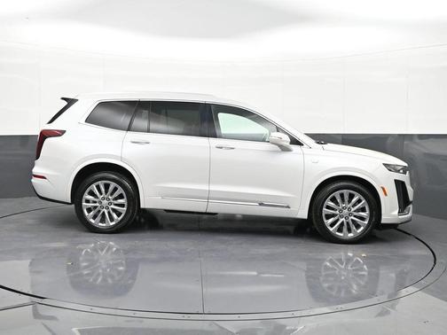 Crystal White Tricoat 2020 Cadillac XT6 Premium Luxury AWD