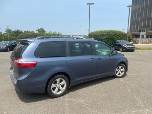 Shoreline Mist 2015 Toyota Sienna LE
