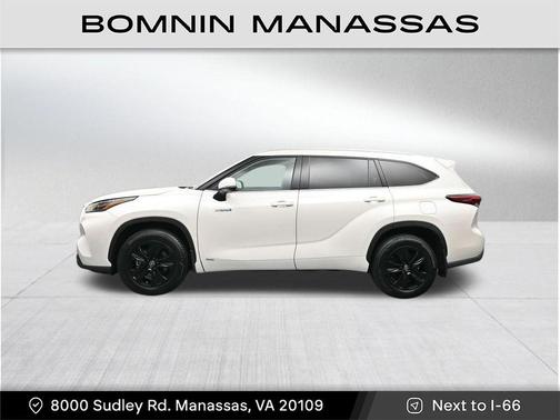 Blizzard Pearl 2021 Toyota Highlander Hybrid XLE