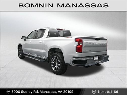 Silver Ice Metallic 2022 Chevrolet Silverado 1500 LT